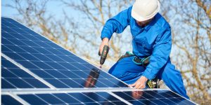 Installation Maintenance Panneaux Solaires Photovoltaïques à Aujols